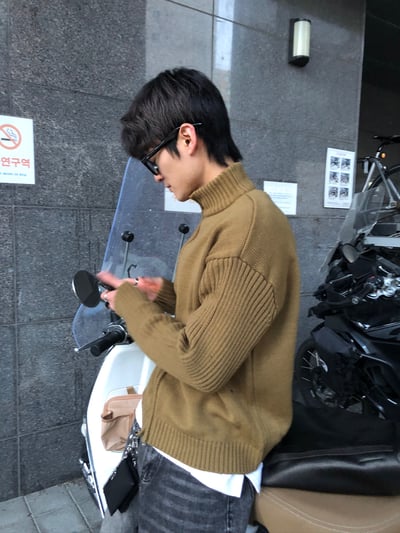 半高領 斜拉鏈 修身流水線 針織外套 - 4C12