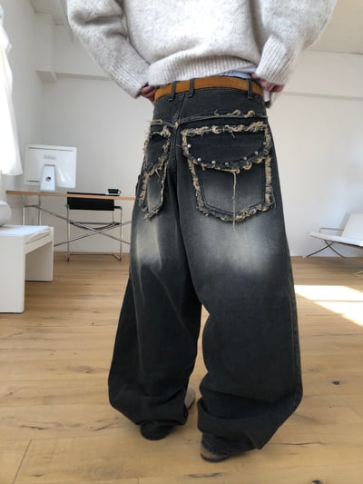 漸層水洗 鑲式卯釘 大口袋 牛仔寬褲 - 2C19