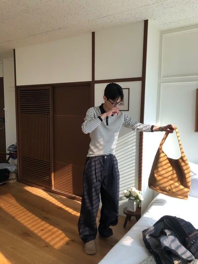 秋冬首選 單層褶皺 配色縫線 俐落 原牛寬褲 (set-up) - 2C12