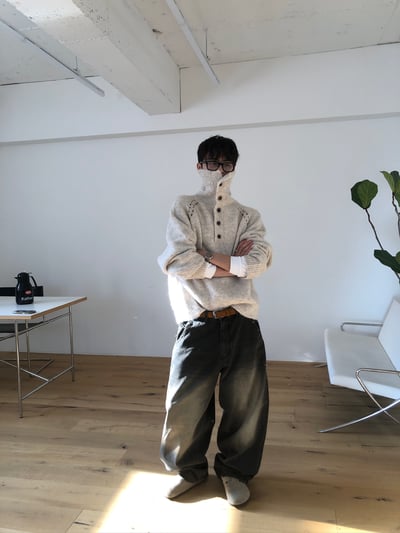 漸層水洗 鑲式卯釘 大口袋 牛仔寬褲 - 2C3