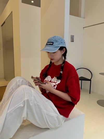 (白色現貨) (UNISEX) 愛心短版 針織衫 - 4C6