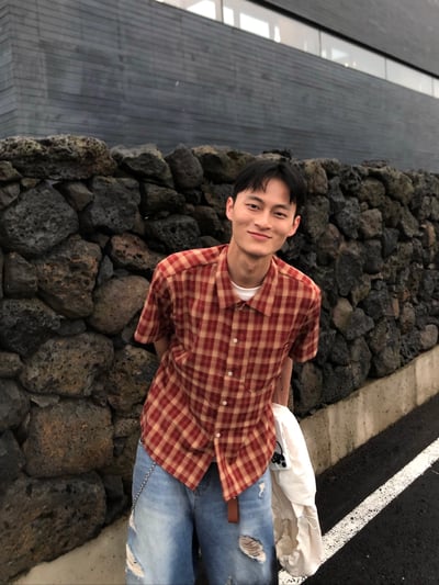 倫敦街頭 親膚涼感 短版 格紋 短袖襯衫 - 4C4