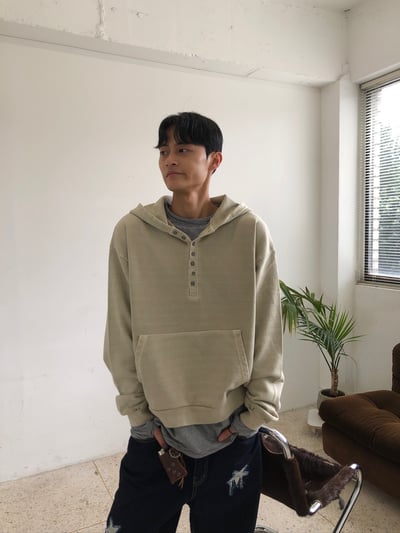 高質感 休閒風 細條紋 層疊穿搭 指套 長袖 - 4C10