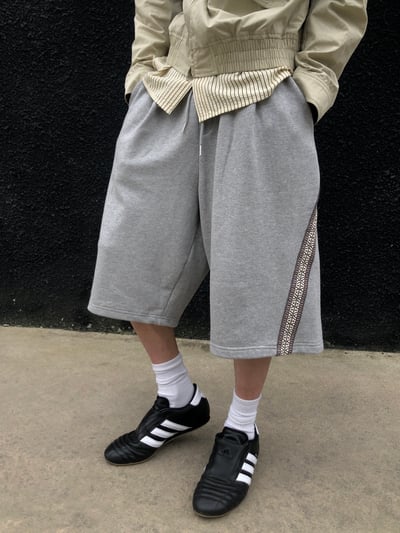 印地安圖紋 刺繡斜線 寬版 7分 棉短褲 - 3C14