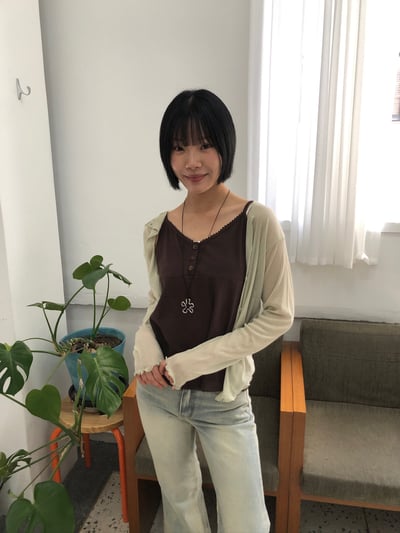 斜線鈕扣 不規則收邊 小罩衫 上衣 - 4C3
