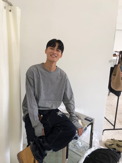 高質感 休閒風 細條紋 層疊穿搭 指套 長袖 - 4C3