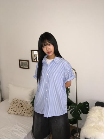 休閒高級感 潮流配色 顯肩寬 細條紋 短袖 襯衫 - 3C17