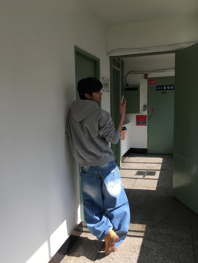 高檔布料 漸層刷色 街頭破洞 牛仔寬褲 - 2C5