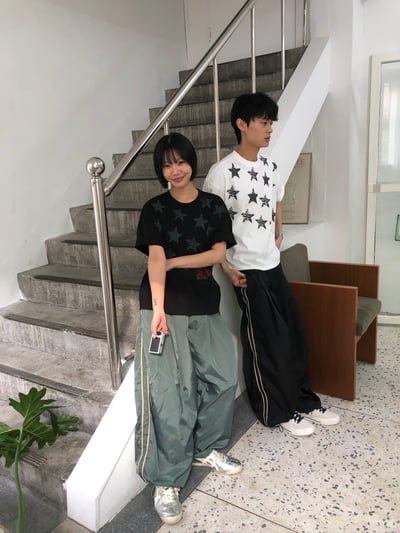 酷帥街頭風 滿天星 短版 美式 短袖上衣 - 4C10