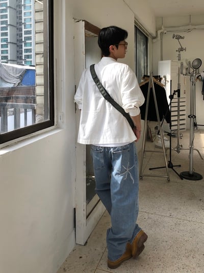 Carry Over 上流巴黎 手工刺繡 牛仔 直筒微寬褲 - 3C5