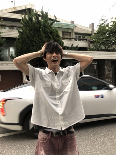 韓系型男 俐落線條 薄款 短袖 襯衫 - 4C5