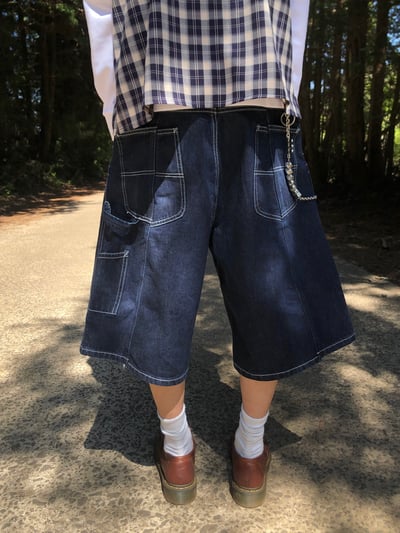 不對稱縫線 背面殺手 百慕達 7分 牛仔短褲 - 2C10