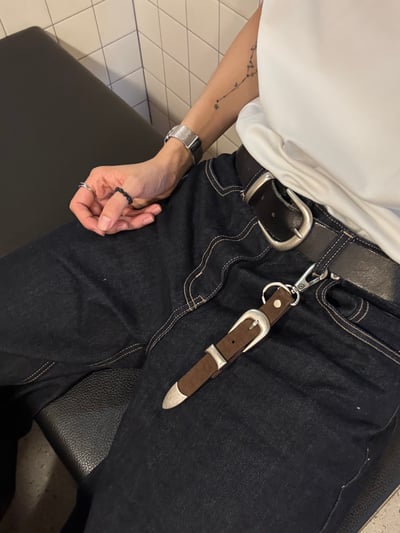 迷你皮帶 皮革(麂皮)鑰匙圈 - 3C2