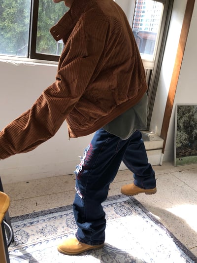 美式街頭 紅色警戒 破壞 直筒 微寬版 牛仔褲 - 1C8