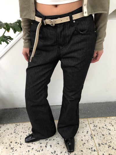韓女必備 超級修身 細條紋 微喇叭原牛褲 - 3C11