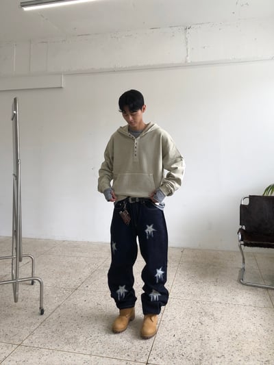 仰望星空 高級刺繡 直筒 微寬版 牛仔褲 - 1C3