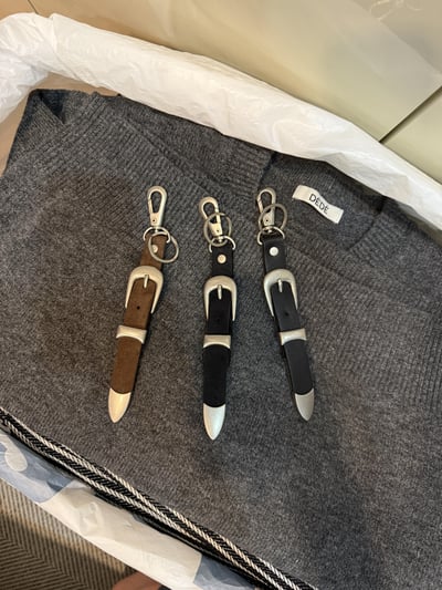 迷你皮帶 皮革(麂皮)鑰匙圈 - 3C6