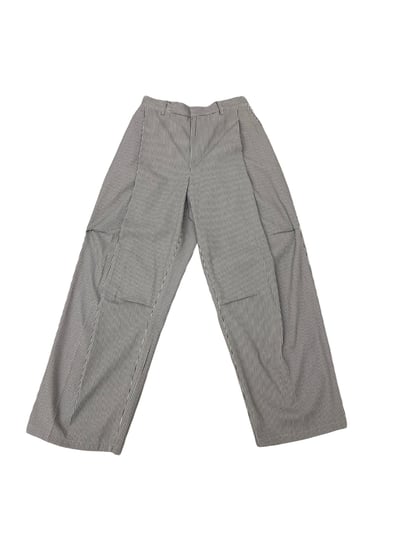 Lanson 俐落剪裁 抓皺割線 細條紋 寬褲 - 2C24