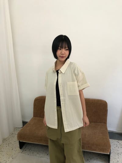 夏日涼感 復古條紋 微短版 短袖襯衫 - 2C3