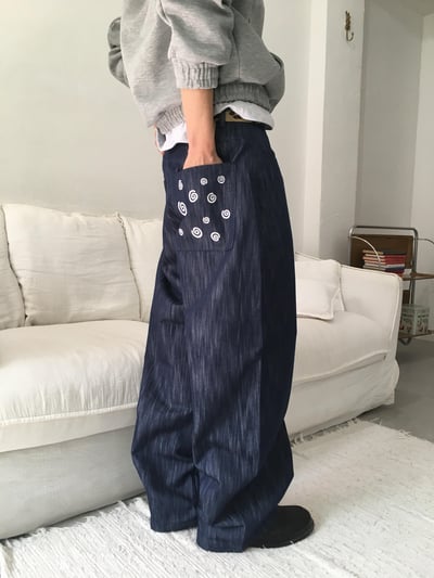 雲朵刺繡 渲染設計 牛仔寬褲 - 2C1