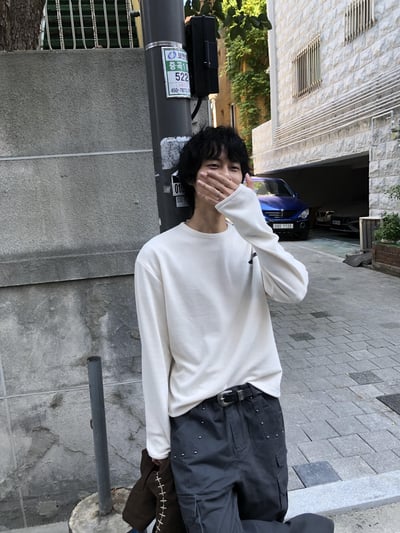 經典復古 口袋格紋 指套設計 短版長袖 - 3C10