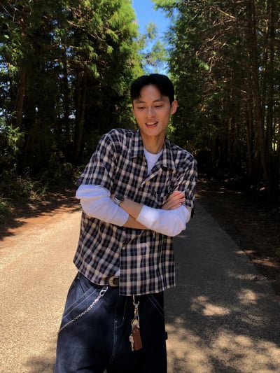 倫敦街頭 親膚涼感 短版 格紋 短袖襯衫 - 4C17