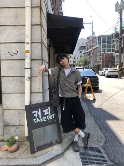 酷夏薄款 街頭高質感 細格紋 短版 短袖襯衫 - 2C16