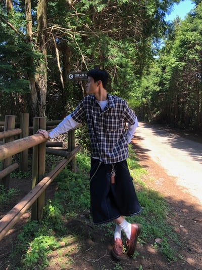 不對稱縫線 背面殺手 百慕達 7分 牛仔短褲 - 2C19