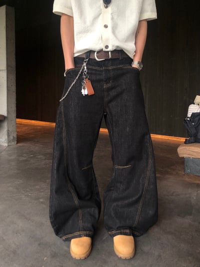 Clean Fit 特殊剪裁 輕薄丹寧 牛仔彎刀褲 - 1C13