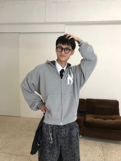 時尚紐約 歐美潮男 連帽短版外套 - 3C16