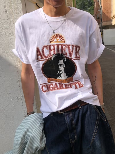 Achieve 美式街頭印刷 修身 微短版 短袖 上衣 - 3C1