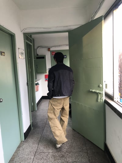 美式 俐落抓皺 立體斜線 工裝 直筒寬褲 - 2C16