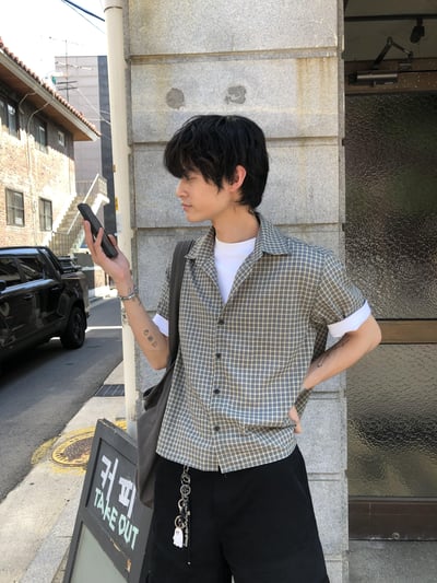 酷夏薄款 街頭高質感 細格紋 短版 短袖襯衫 - 2C6