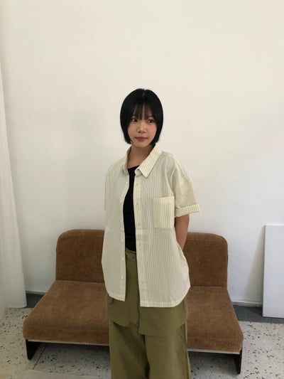 夏日涼感 復古條紋 微短版 短袖襯衫 - 2C9