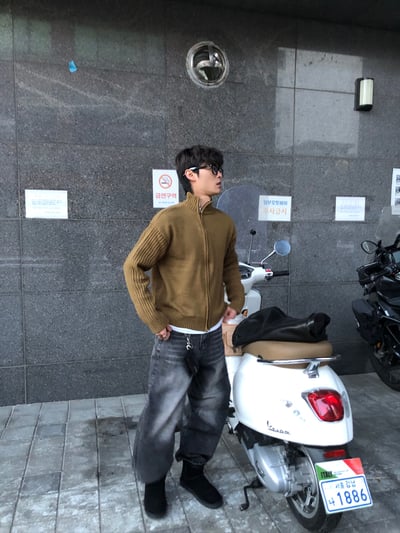 半高領 斜拉鏈 修身流水線 針織外套 - 4C15