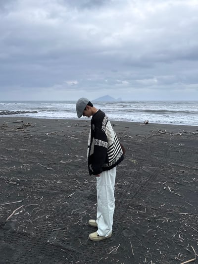 (黑色現貨)USA Star 厚針織 開襟外套 - 2C17