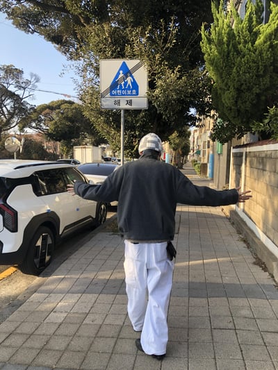 歐美經典 立領皮革 俐落修身 短版大衣 - 2C9