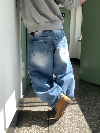 高檔布料 漸層刷色 街頭破洞 牛仔寬褲 - 2C18