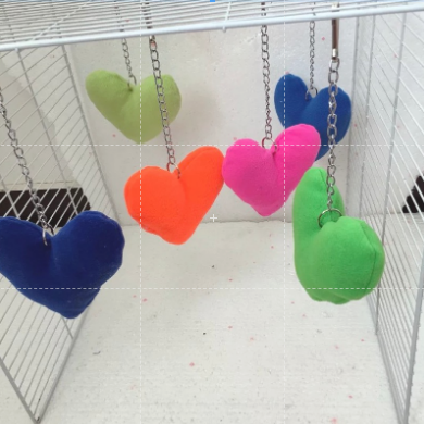 籠內掛式愛心玩具1