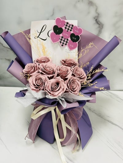 【現貨】9朵玫瑰香氛花束系列3