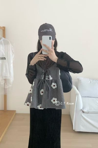 熱賣款雲朵花花綁帶毛毛背心1