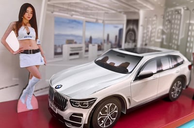 紙紮BMW休旅情境3