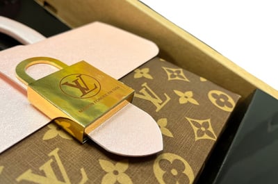 紙紮LV鎖頭包8