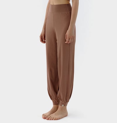 【熱銷】Conchwear 幕斯棉 瑜珈小寬鬆款束腳寬褲 粉磚啡 CON033BRN