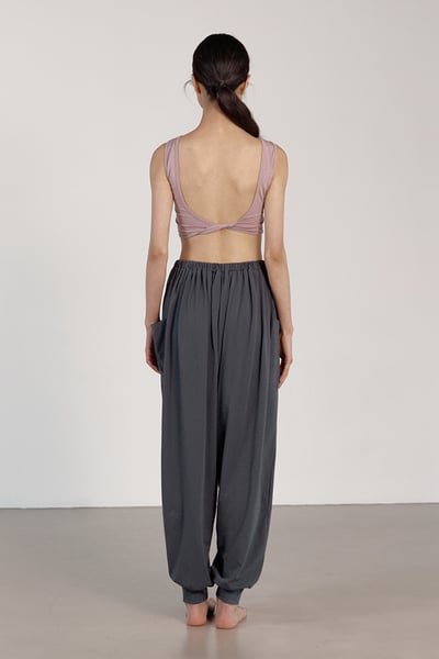 【熱銷】Dhyani 自由體積束腳寬褲 深灰 CON083DGY