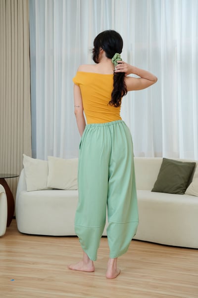 Dhyani 掉肩造型胸墊上衣 深黃色 CON119YEL8