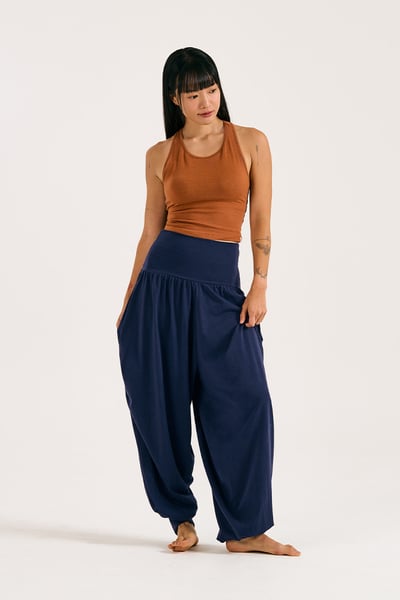 Dhyani 月亮U領胸墊背心 紅土色 CON137RED