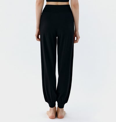 【熱銷】Conchwear 幕斯棉 瑜珈小寬鬆款束腳寬褲 經典黑 CON033BLK