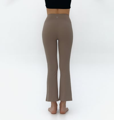 Conchwear 前開岔小喇叭褲 九分 摩卡色 CON012BRN3