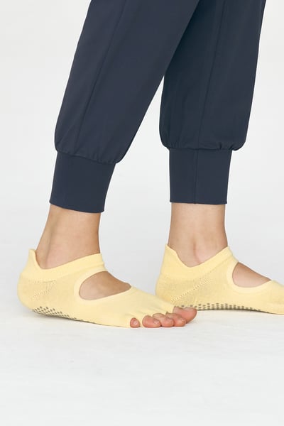 Front2line 半截式止滑襪 奶油黃 各類運動適用 FAK004YEL3